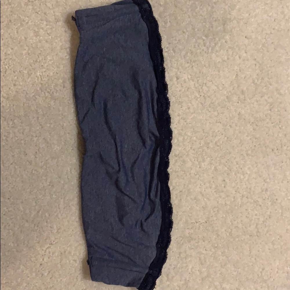 🌼4 for 20$ bandeau style strapless bra